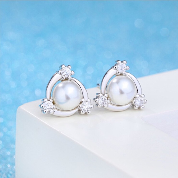 Crystal Trinity Round White Pearl Stud Earrings - Picture 4 of 6